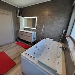 Mary's Poppies - Au Calme Frühstückspension *