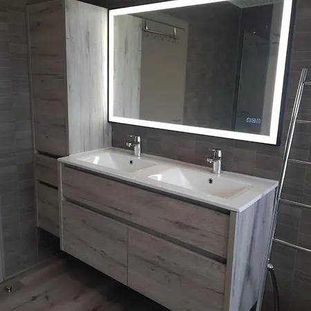 B&B Mary's Poppies -