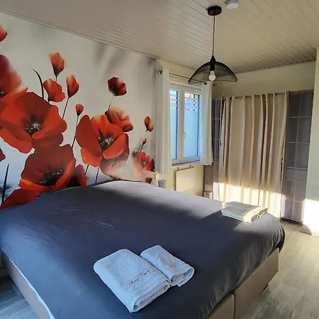 Mary's Poppies - D'hotes - Au Calme Bed & Breakfast *