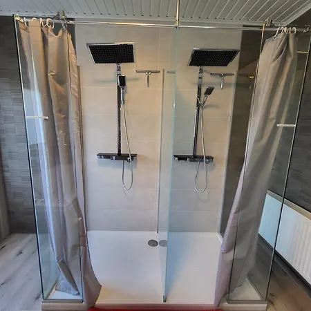 B&B Mary's Poppies - *